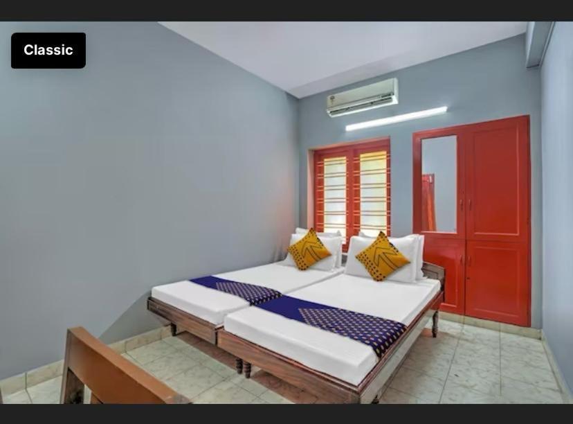 Ss Kkp Tourist Home Thiruvananthapuram Exterior foto